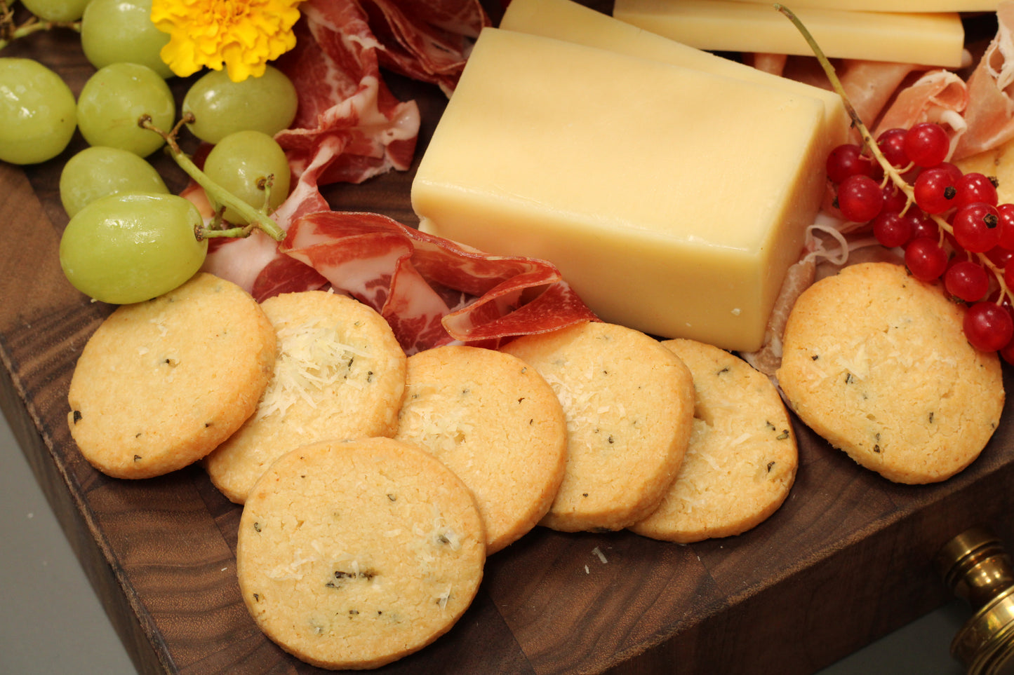 ROSEMARY AND PARMESAN SHORTBREAD